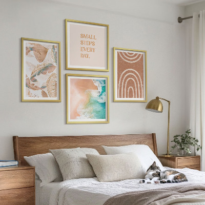 4 paveikslų rinkinys su rėmais Subtilūs boho lapų užrašai