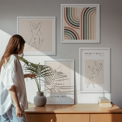 4 paveikslų rinkinys su rėmais Moterų siluetai plakatuose