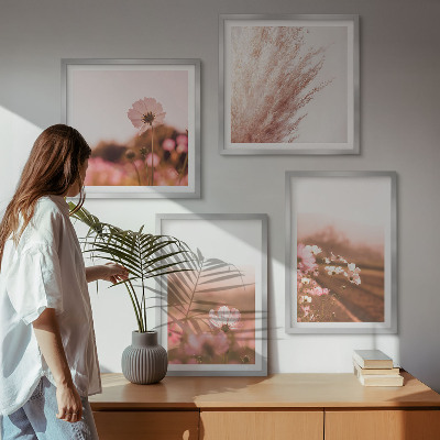 4 paveikslų rinkinys su rėmais Laukinės gėlės pievose vasarą