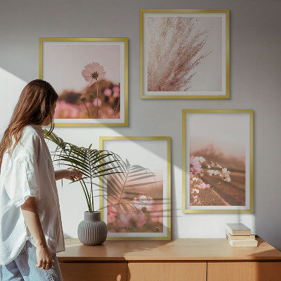 4 paveikslų rinkinys su rėmais Laukinės gėlės pievose vasarą