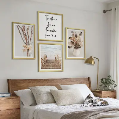 4 paveikslų rinkinys su rėmais minimalistinės gėlių šakos