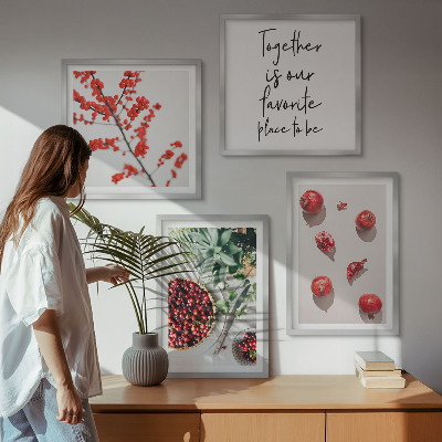 4 paveikslų rinkinys su rėmais Raudonųjų augalų vaisių minimalizmas