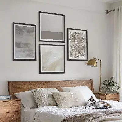 4 paveikslų rinkinys su rėmais iš pramoninio dizaino konstrukcijų