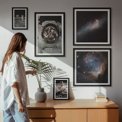 Sieninė paveikslų galerija Astronautai nusileidžia Mėnulyje