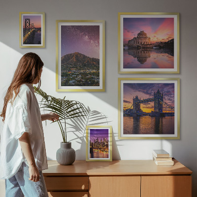 5 paveikslų rinkinys su rėmais Kalnų miestų peizažai naktį