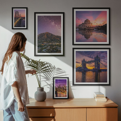 5 paveikslų rinkinys su rėmais Kalnų miestų peizažai naktį