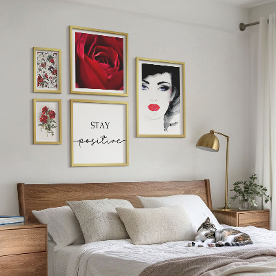 Sieninė paveikslų galerija Moterų portretai, gėlės, vintažinis