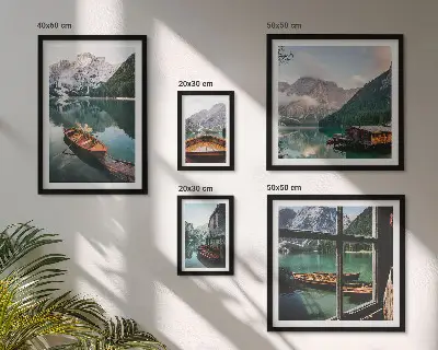Sieninė paveikslų galerija ežerai, kalnai, valtys ir peizažai