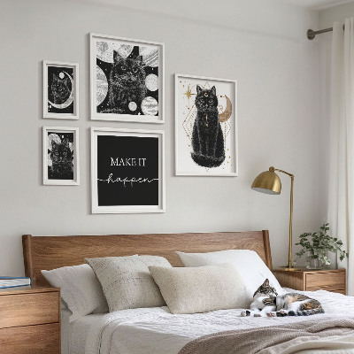 Paveikslų rinkinys miegamajam Juodos katės bohemiškoje erdvėje