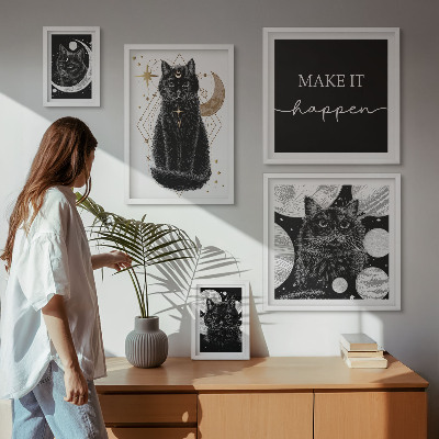 Paveikslų rinkinys miegamajam Juodos katės bohemiškoje erdvėje