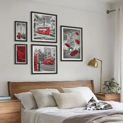5 paveikslų rinkinys su rėmais Londono motyvai su raudonais akcentais