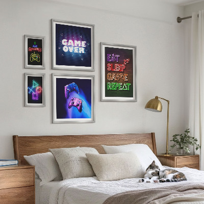 Paveikslų rinkinys miegamajam Neoninės kompiuterinių žaidimų temos