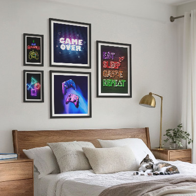 Paveikslų rinkinys miegamajam Neoninės kompiuterinių žaidimų temos