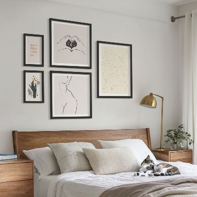 Paveikslų rinkinys miegamajam Minimalistiniai erdvės motyvai