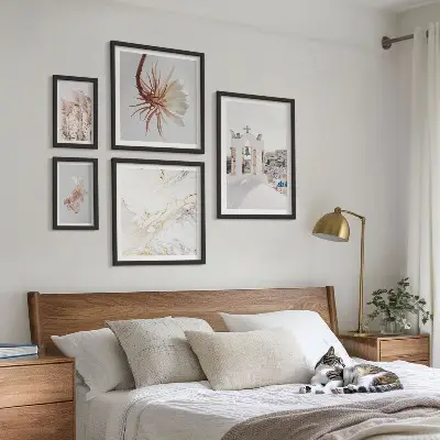 Sieninė paveikslų galerija stilingi architektūros ir gamtos vaizdai