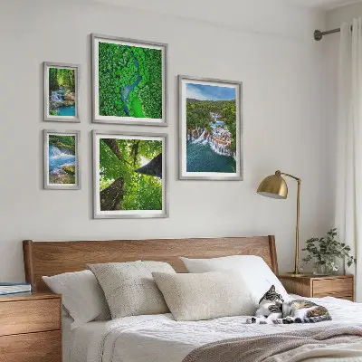 Sieninė paveikslų galerija žalių krioklių peizažai