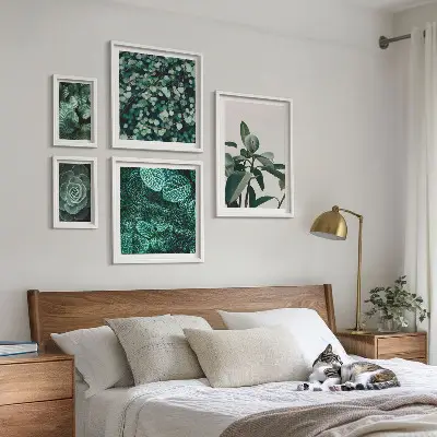 Sienų paveikslų galerija su žalių lapų augalų motyvais