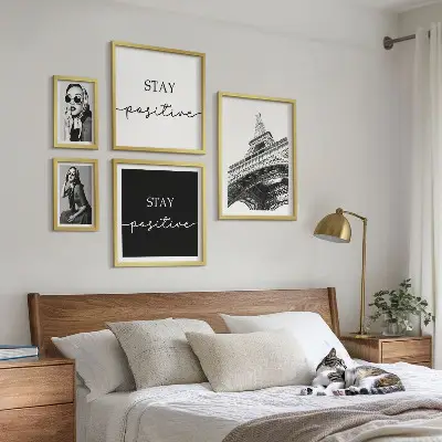5 paveikslų rinkinys su rėmais stilinga Paryžiaus motyvų grafika