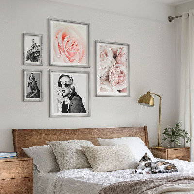 Sieninė paveikslų galerija Elegantiški rožių portretai