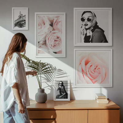 Sieninė paveikslų galerija Elegantiški rožių portretai
