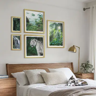 Paveikslų rinkinys miegamajam tropinės gamtos gyvūnų motyvais