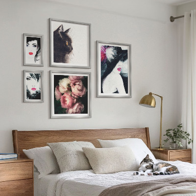 5 paveikslų rinkinys su rėmais Stilingi moterų portretai su rožėmis