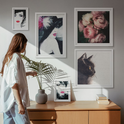 5 paveikslų rinkinys su rėmais Stilingi moterų portretai su rožėmis