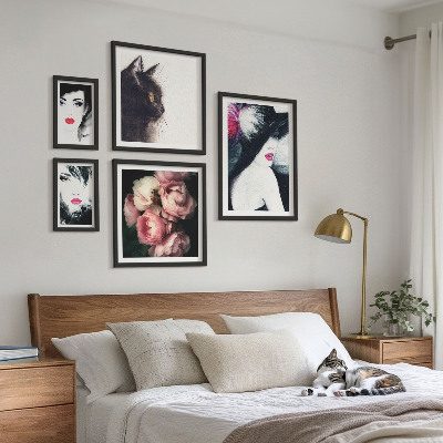 5 paveikslų rinkinys su rėmais Stilingi moterų portretai su rožėmis