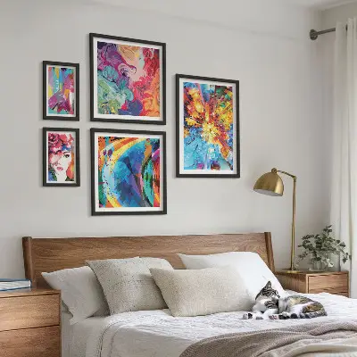 5 paveikslų rinkinys su rėmais su abstraktų spalvingų kompozicijų motyvais