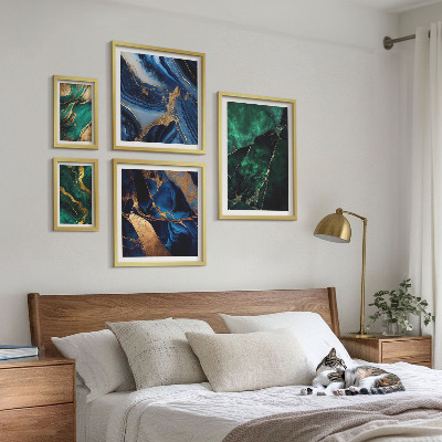 Paveikslų rinkinys miegamajam Elegantiškos abstrakcijos su žaluma