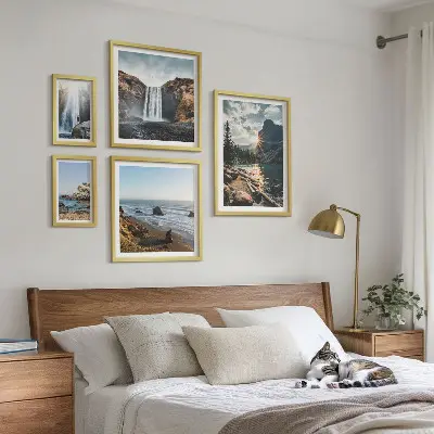 Sieninė paveikslų galerija peizažai, kriokliai ir paplūdimiai
