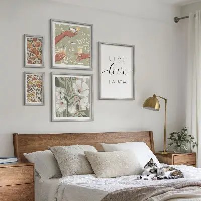 5 paveikslų rinkinys su rėmais stilinga gėlių grafika su šūkiais