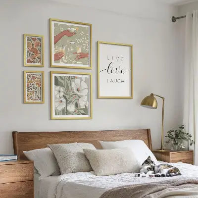 5 paveikslų rinkinys su rėmais stilinga gėlių grafika su šūkiais