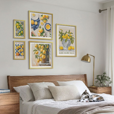 Sieninė paveikslų galerija Citrusinių Provanso dekoracijos