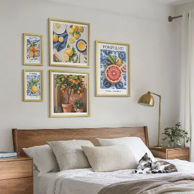 Sieninė paveikslų galerija vintažinės citrusinių vaisių dekoracijos