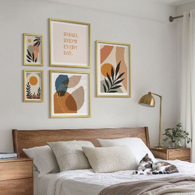 Paveikslų rinkinys miegamajam Stilinga abstrakti augalų grafika