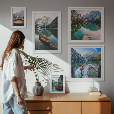 Sieninė paveikslų galerija Ramūs ežerai, mediniai laiveliai