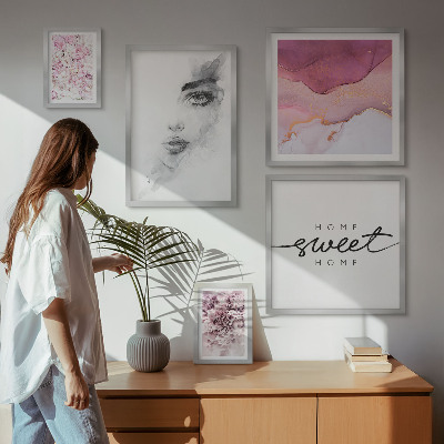 Sieninė paveikslų galerija Moterų portretai, gėlės, pastelė