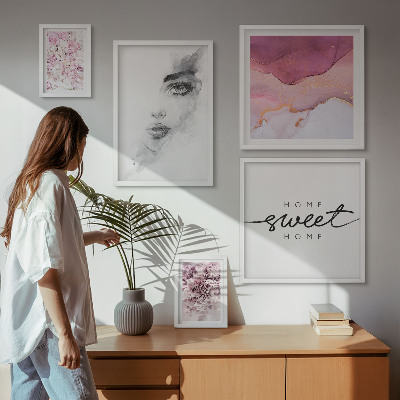 Sieninė paveikslų galerija Moterų portretai, gėlės, pastelė