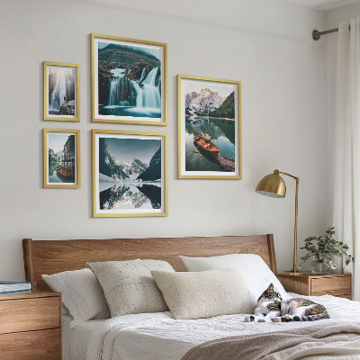 Sieninė paveikslų galerija Kalnų ežero kriokliai