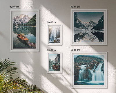 Sieninė paveikslų galerija Kalnų ežero kriokliai