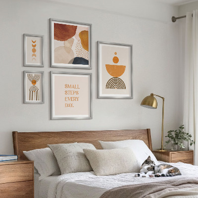 Paveikslų rinkinys miegamajam Stilinga grafika žemiškais tonais