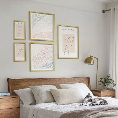 Sieninė paveikslų galerija Grožio formos, silueto linijos