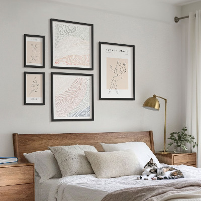 Sieninė paveikslų galerija Grožio formos, silueto linijos