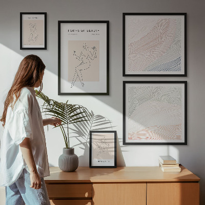 Sieninė paveikslų galerija Grožio formos, silueto linijos