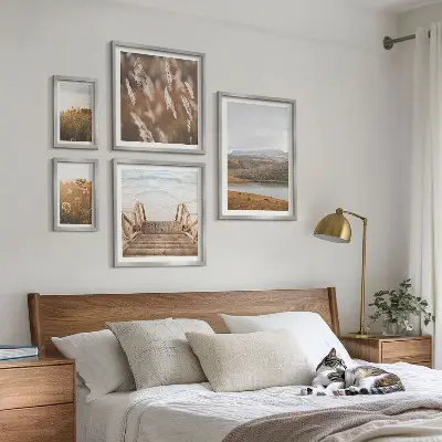 Sieninė paveikslų galerija ežero kraštovaizdis