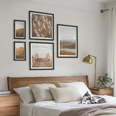 Sieninė paveikslų galerija ežero kraštovaizdis