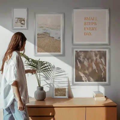 Paveikslų rinkinys miegamajam su pajūrio peizažais ir citatomis apie gyvenimą