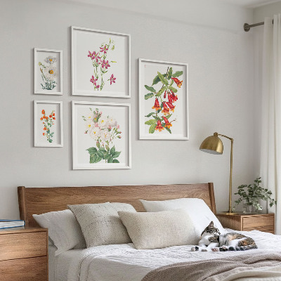 Paveikslų rinkinys miegamajam Gėlių botaniniai motyvai