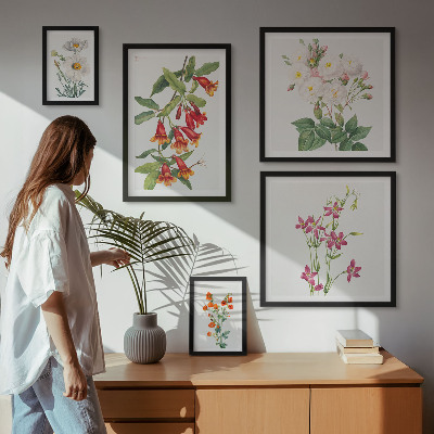 Paveikslų rinkinys miegamajam Gėlių botaniniai motyvai